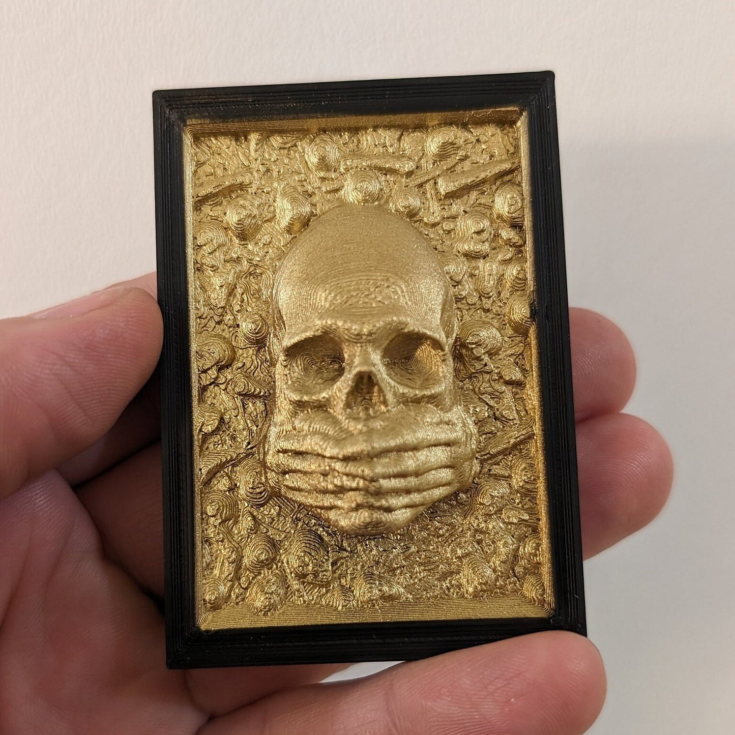 Three Wise Skulls Memento Mori Decor