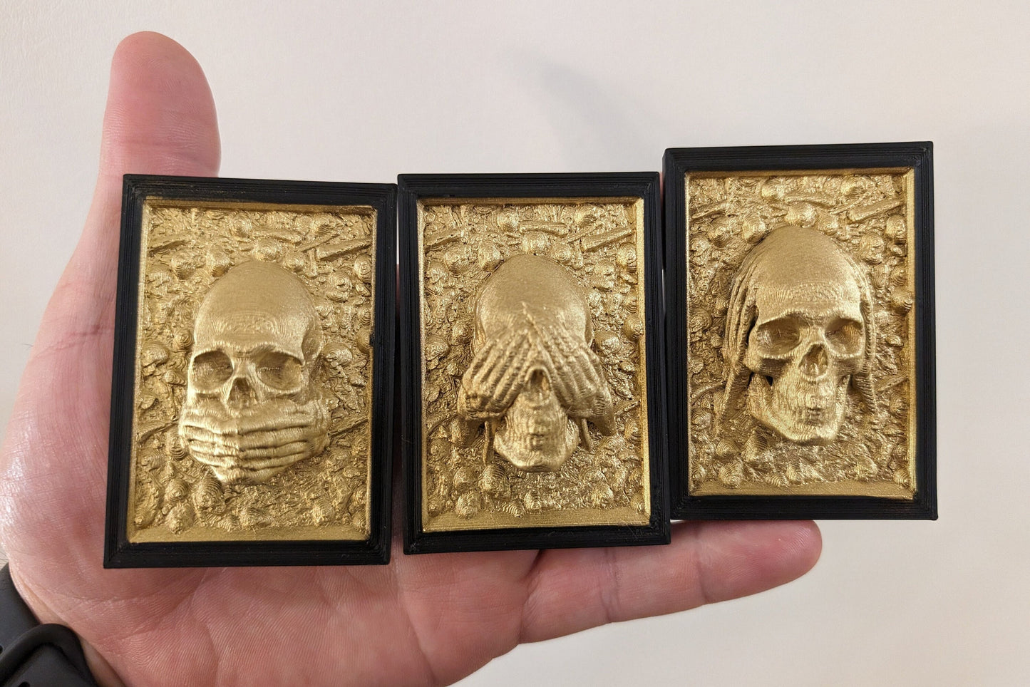 Three Wise Skulls Memento Mori Decor