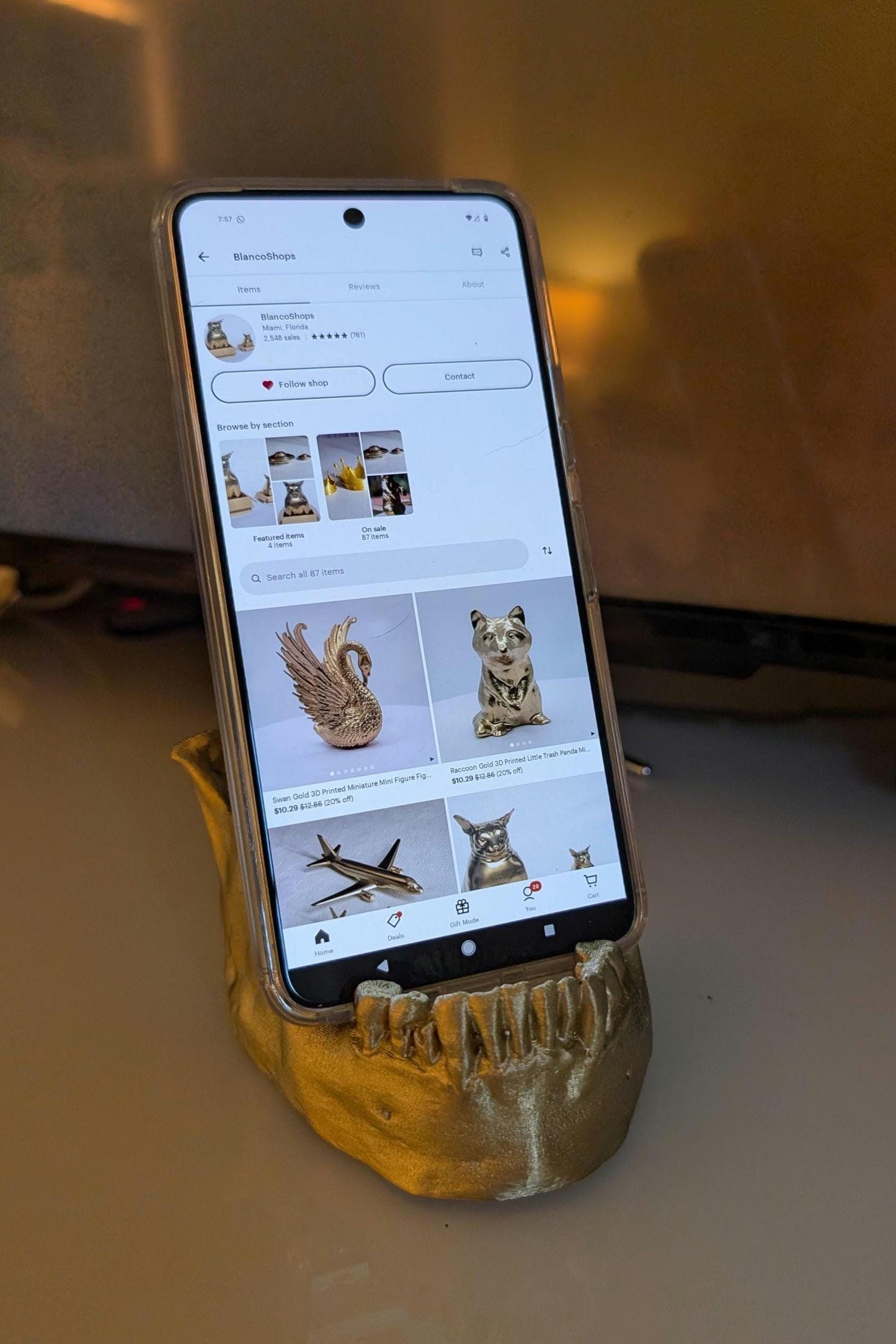 Human Mandible Skull Stand for phone tablet Cake Topper