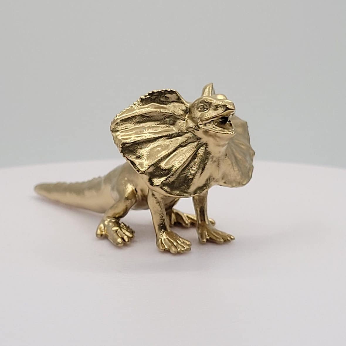 Frilled Lizard Figurine Decoration