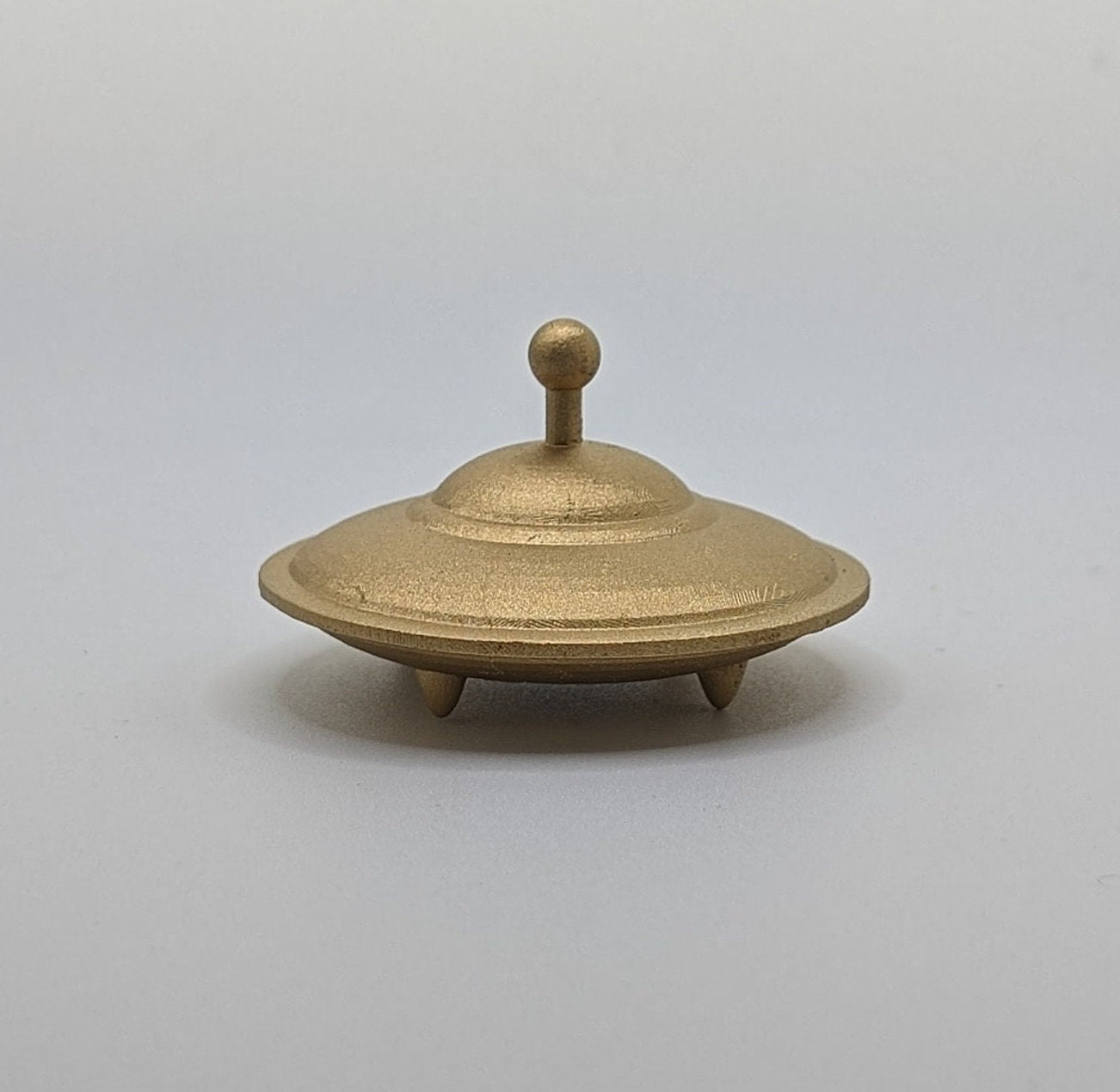 UFO Flying Saucer Antenna UAP Alien Miniature Figurine