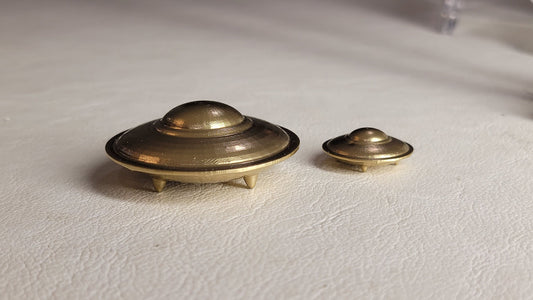 UFO Flying Saucer UAP Drone Alien Miniature Figurine Mini Figure Gold model Space Universe Cosmos Cosmic