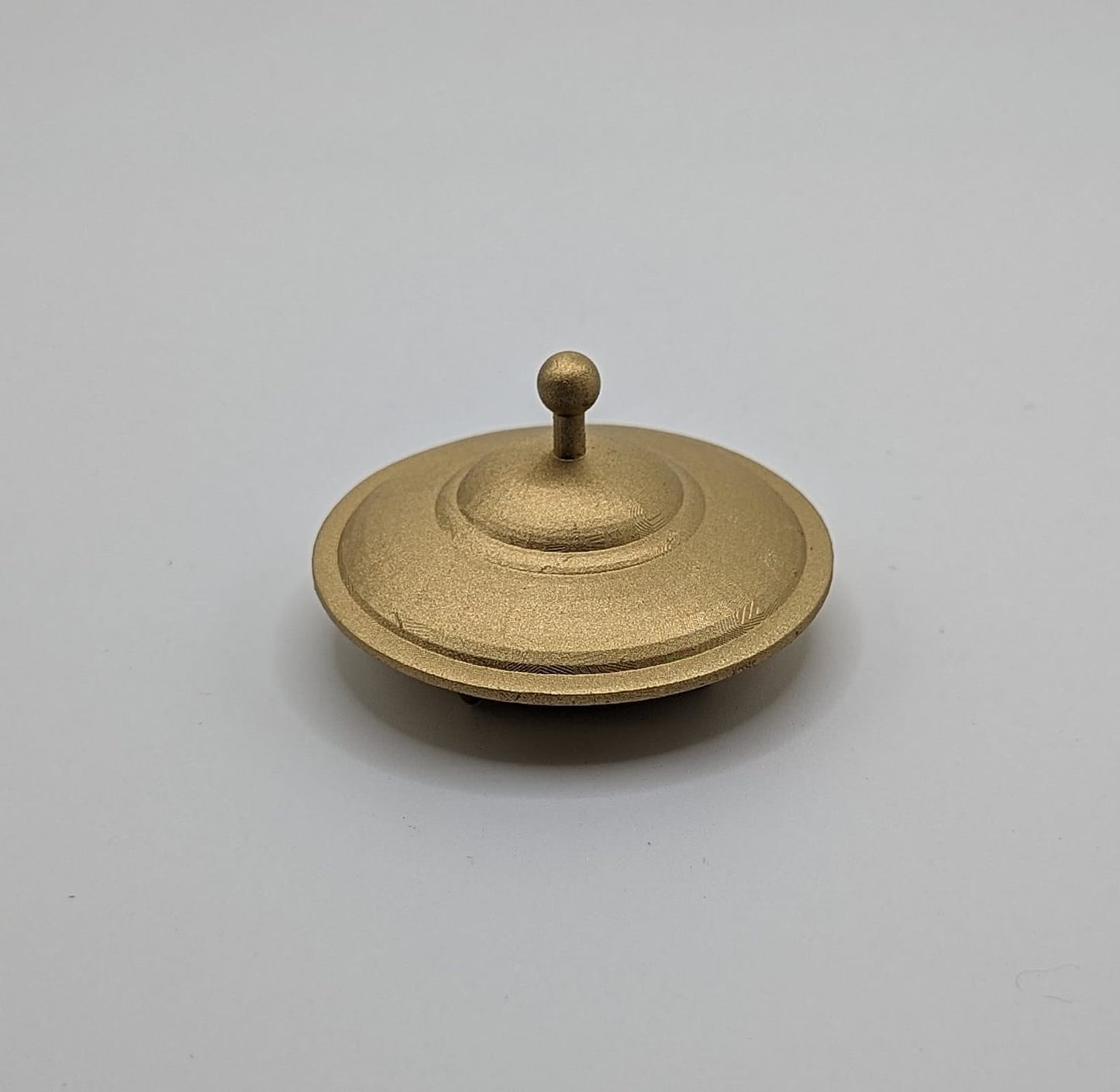 UFO Flying Saucer Antenna UAP Alien Miniature Figurine